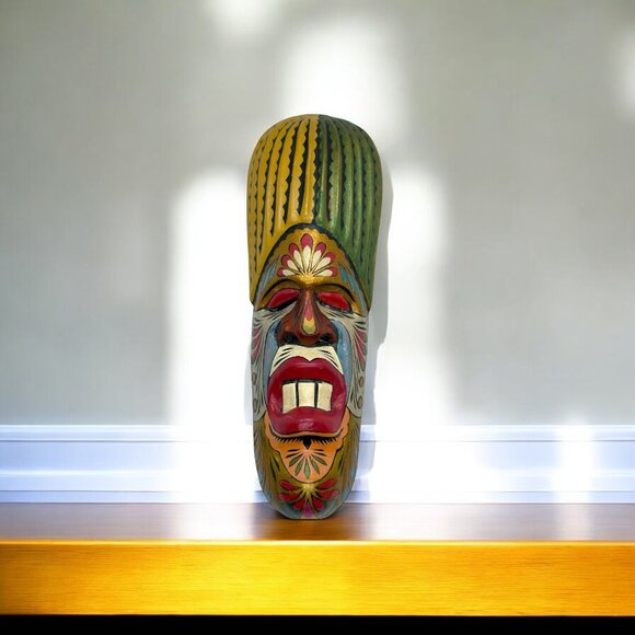 Vtg Hand-Carved & Hand-Painted Wood Wall Hanging African Tribal Face Mask 7.25” - Picture 1 of 10